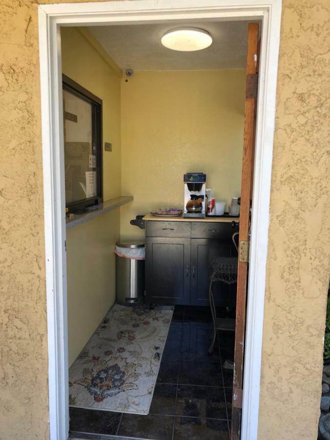 Glendora Motel Екстериор снимка